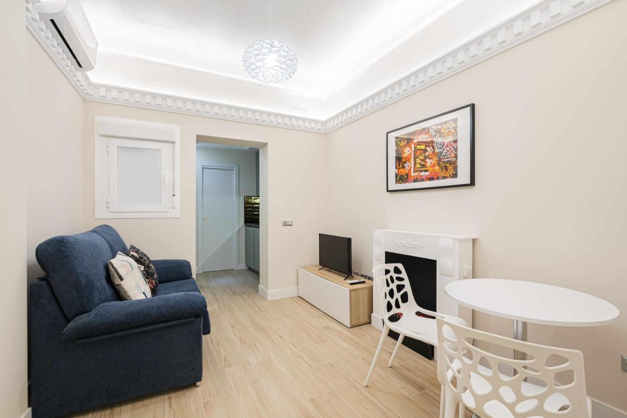 Reformado Decorado Centrico 1 Dormitorio マドリード エクステリア 写真
