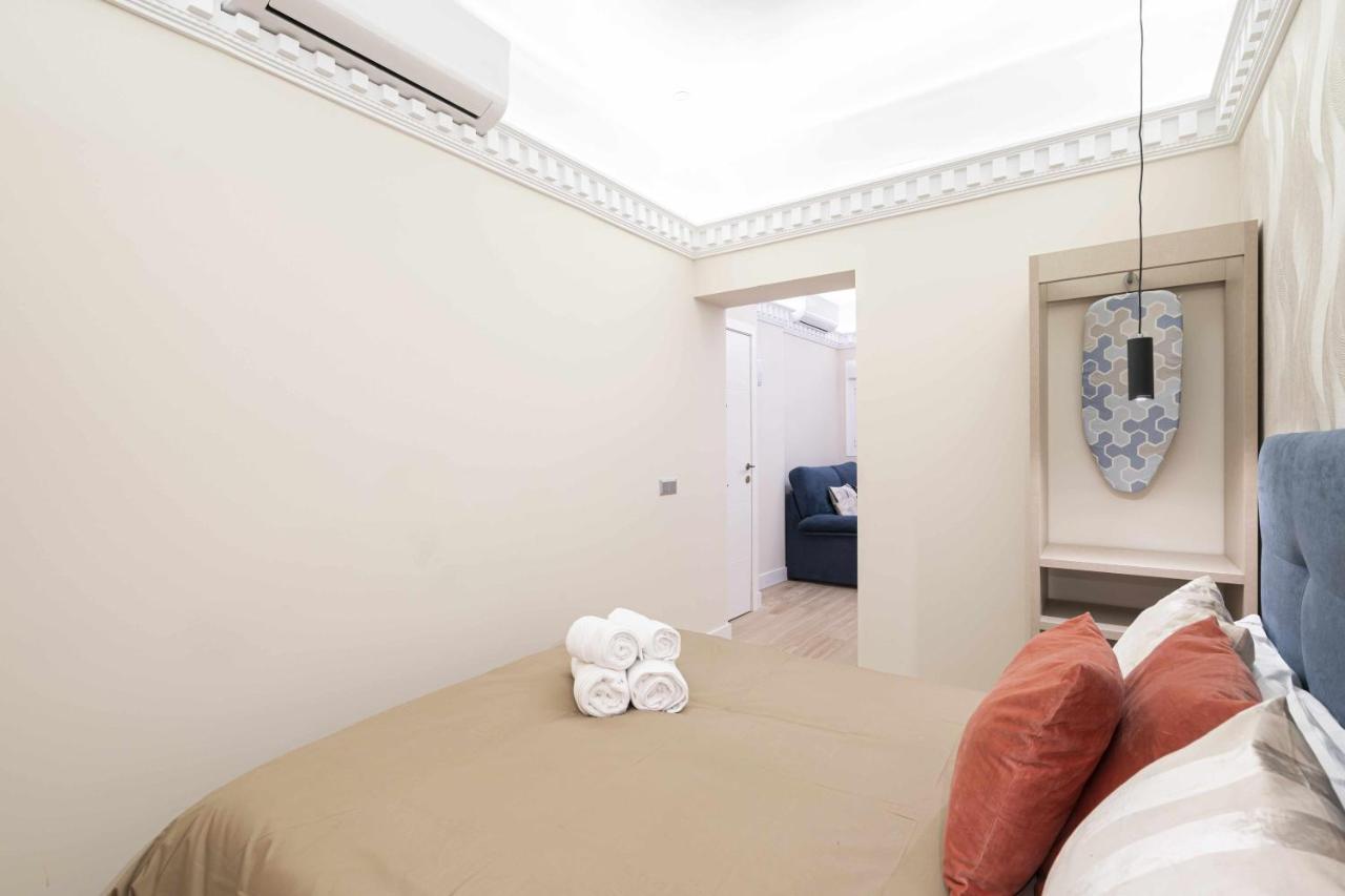 Reformado Decorado Centrico 1 Dormitorio マドリード エクステリア 写真